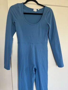 Aritzia Wilfred Free Blue Long-Sleeve Scoop-Neck Jumpsuit